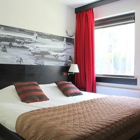 Western Amsterdam Airport Hotel 4*