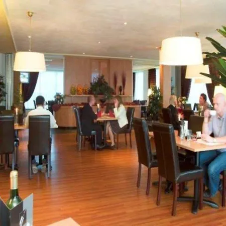 ベスト ウエスタン プラス アムステルダム エアポート ﾎｰﾌﾄﾞﾛｰﾌﾟ