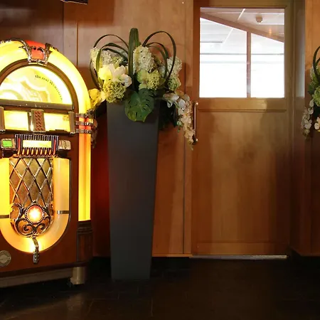 Western Amsterdam Airport Hotel 4*