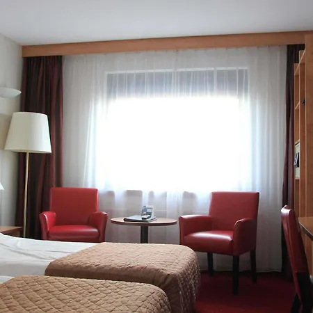 ベスト ウエスタン プラス アムステルダム エアポート ホテル 4*