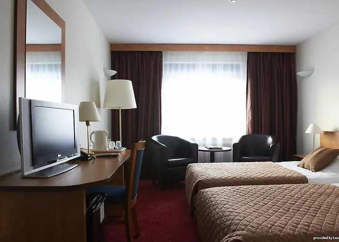 Western Amsterdam Airport 4*