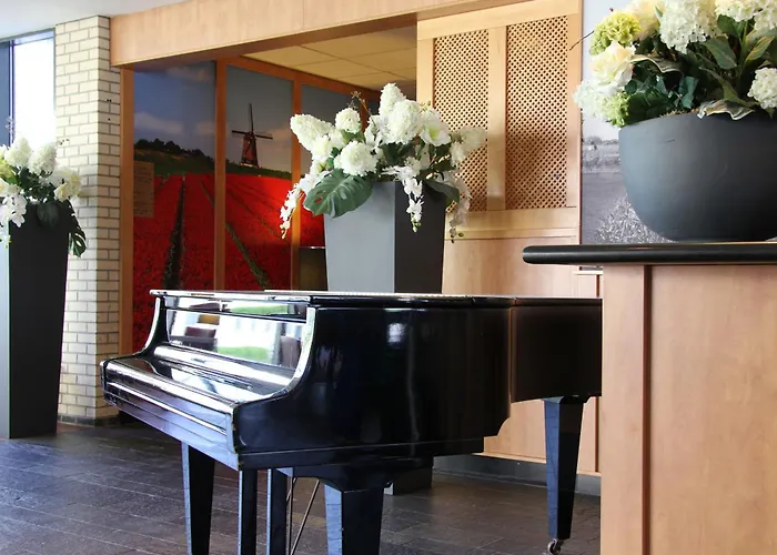 Hotel Western Amsterdam Airport 4*