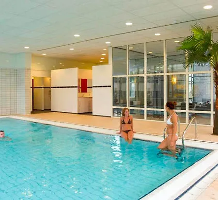 Western Amsterdam Airport Hotel 4*