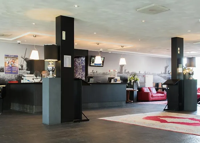 Western Amsterdam Airport Hotel 4*